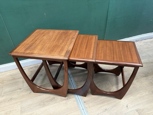 Mid century teak - mid, plan